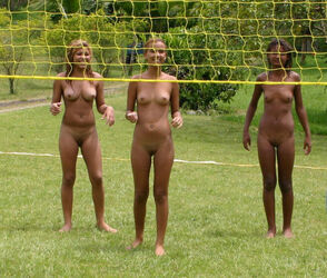 naturist volleyball. Photo #5