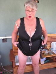 old lady big tits. Photo #2