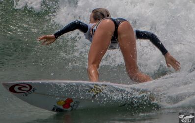sexy surf girl. Photo #5